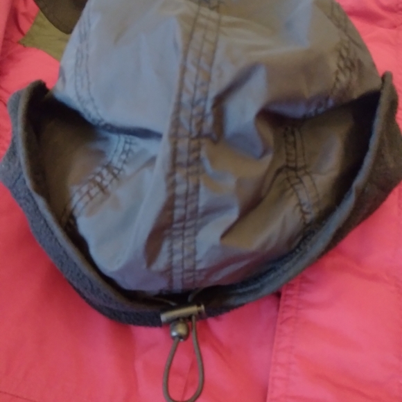 Asics thermo hat - Picture 5 of 6